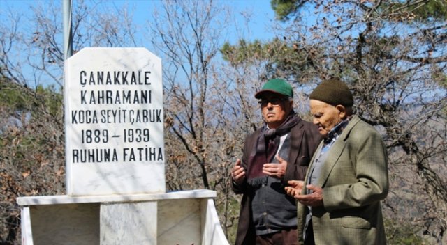 Seyit Onbaşı mezarı başında anıldı Seyit Onbaşı mezarı başında anıldı