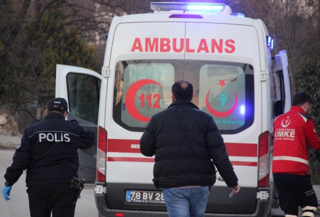 Silahlı saldırıya uğrayan doktor hayatını kaybetti