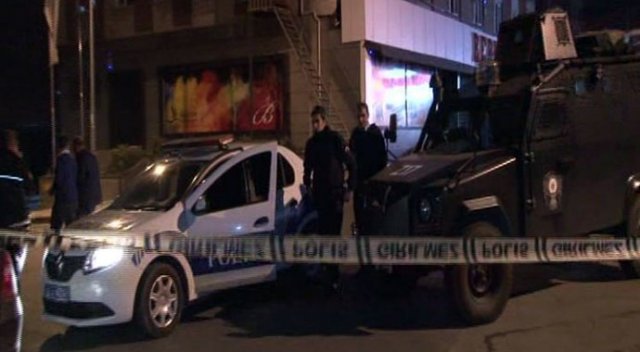 Son Dakika... İstanbul'da polise silahlı saldırı Son Dakika... İstanbul'da polise silahlı saldırı