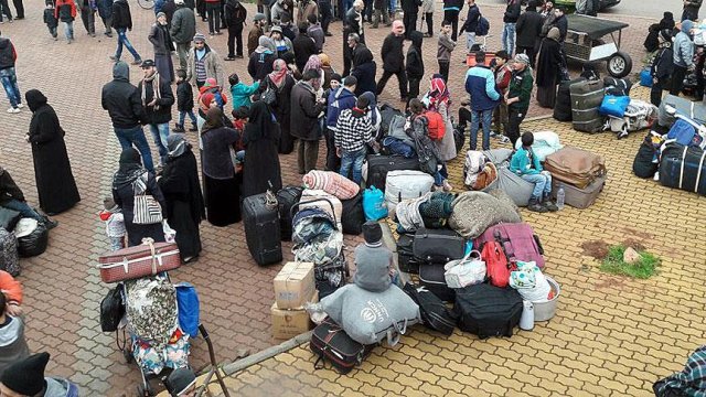 Suriye'de bazı bölgelerde tahliye için anlaşma sağlandı Suriye'de bazı bölgelerde tahliye için anlaşma sağlandı
