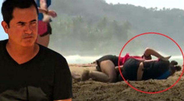 Survivor'da Sabriye Berna'yı tokatladı! Survivor'da Sabriye Berna'yı tokatladı!