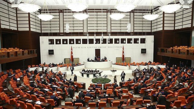 TBMM referandum nedeniyle çalışmalarına ara verecek TBMM referandum nedeniyle çalışmalarına ara verecek