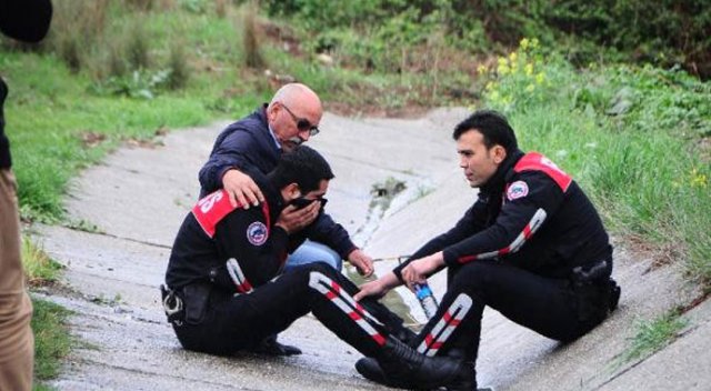 Telsizden babasının ölüm haberini duyan polis gözyaşlarına boğuldu