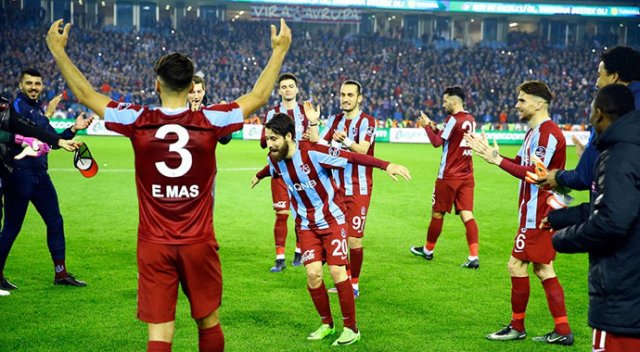 Trabzonspor&#039;da 11 milli davet!