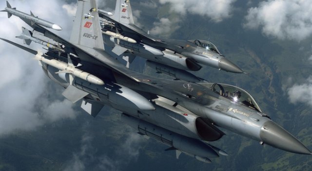 Türk jetleri Zap’ta PKK’yı vurdu