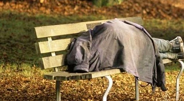 Üç yıldır aranan nükleer fizikçi bankta bulundu