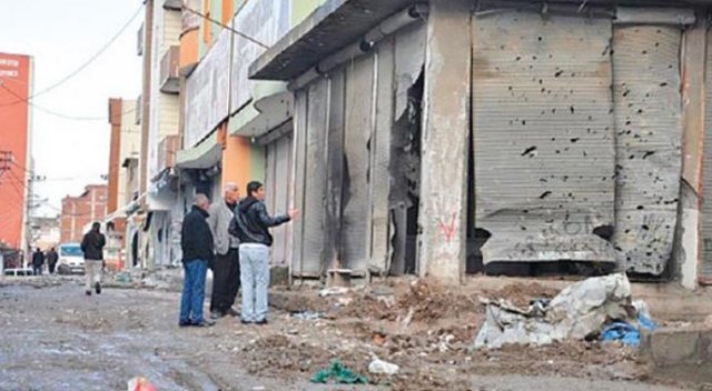 Yüksekova'da terör mağduru esnafa ödeme yapılacak Yüksekova'da terör mağduru esnafa ödeme yapılacak