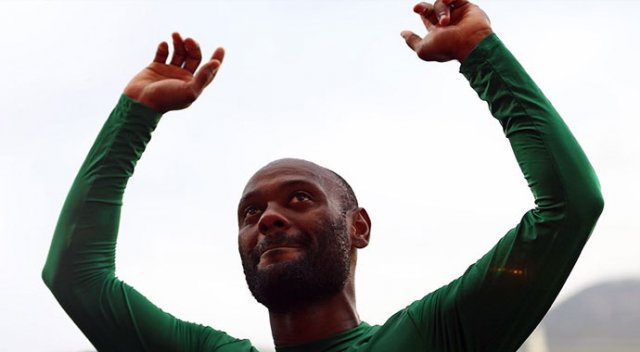"Vagner Love hakkında Aziz Yıldırım ile konuştuk!" "Vagner Love hakkında Aziz Yıldırım ile konuştuk!"