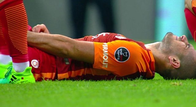 Adanaspor maçında sakatlanan Eren'in durumu MR'dan sonra belli olacak