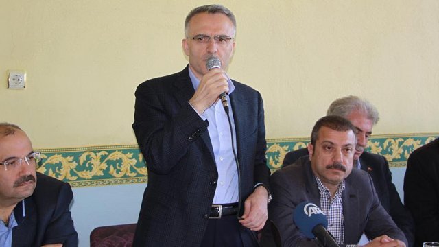 Ağbal: Ekonomimiz son çeyrekte yüzde 3,5 büyüdü Ağbal: Ekonomimiz son çeyrekte yüzde 3,5 büyüdü