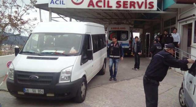 Aranan 8 FETÖ'cü deniz yoluyla Rodos'a kaçarken yakalandı Aranan 8 FETÖ'cü deniz yoluyla Rodos'a kaçarken yakalandı