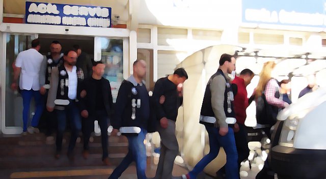 Bylock kullana 4 eski asker tutuklandı Bylock kullana 4 eski asker tutuklandı