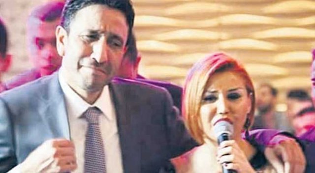 Cinayet şüphelisi ünlü şarkıcının evinde yakalandı! Cinayet şüphelisi ünlü şarkıcının evinde yakalandı!