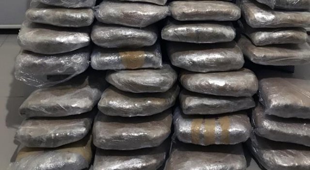 Diyarbakır'da uyuşturucu operasyonları Diyarbakır'da uyuşturucu operasyonları