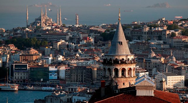 Dünyada ilk haber: 'Türkiye geleceğini oyluyor...' Dünyada ilk haber: 'Türkiye geleceğini oyluyor...'