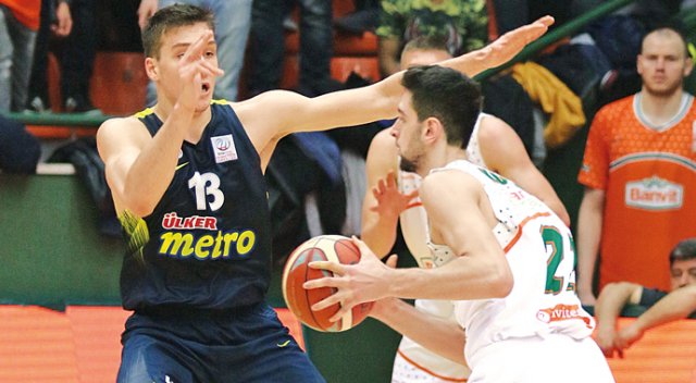 Ezer geçer Fener Ezer geçer Fener