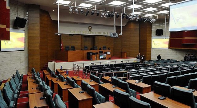 FETÖ'cü amirale 'ölmeden öldür' talimatı FETÖ'cü amirale 'ölmeden öldür' talimatı