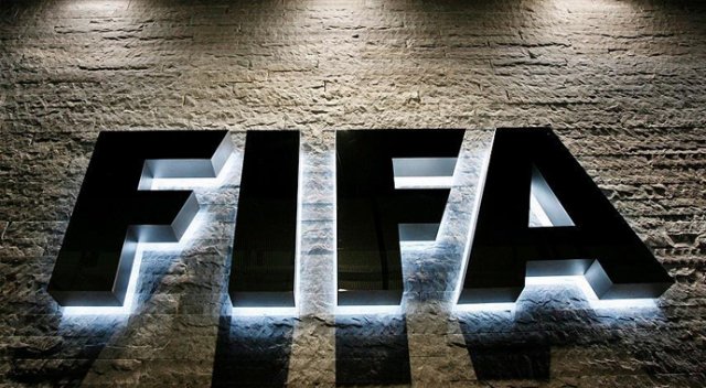 FIFA 369 milyon dolar zarar etti