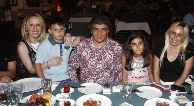 İbrahim Erkal 10 gün önce baba olmuş
