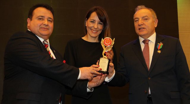 İpekyolu Ödülleri muhteşem törenle sahiplerini buldu