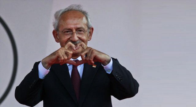 Kılıçdaroğlu&#039;ndan şaka gibi açıklama: &#039;Devlet memurluğu kalkıyor&#039;