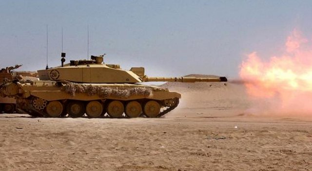 Koleksiyon için Rus tankı aldı deposundan külçe külçe altın çıktı Koleksiyon için Rus tankı aldı deposundan külçe külçe altın çıktı