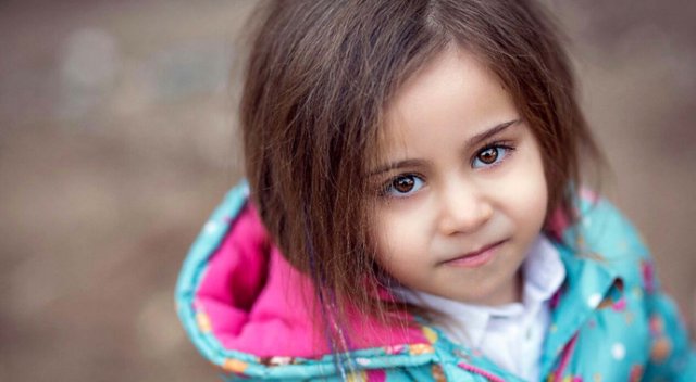 Minik Hira&#039;yı balkondan kuzeni düşürmüş