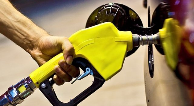 Motorinde 9 kuruş zam bekleniyor Motorinde 9 kuruş zam bekleniyor