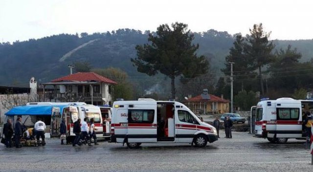 Muğla'da yolcu otobüsü devrildi: 31 yaralı Muğla'da yolcu otobüsü devrildi: 31 yaralı