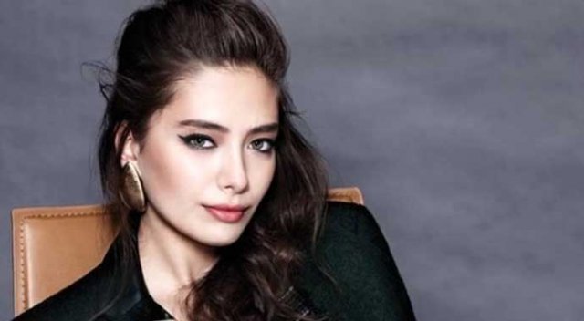 Neslihan Atagül’ün reklamdan aldığı ücret dudak uçuklattı Neslihan Atagül’ün reklamdan aldığı ücret dudak uçuklattı