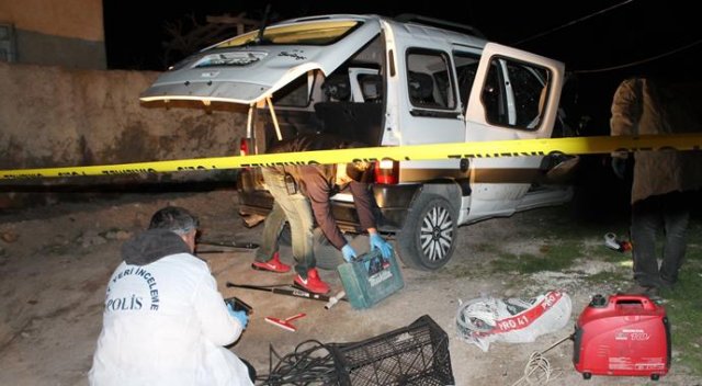Otomobilde çakmak gazı patladı: 1 ağır yarlaı