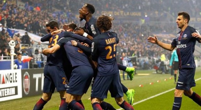 Paris Saint Germain lig kupasını aldı Paris Saint Germain lig kupasını aldı