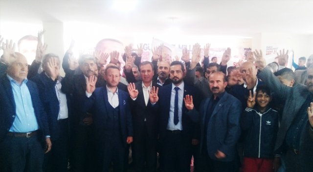Partilerinden istifa edip AK Parti’ye katıldılar Partilerinden istifa edip AK Parti’ye katıldılar