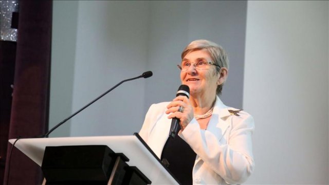 Prof. Dr. Canan Karatay: Şeker, en tatlı zehirdir Prof. Dr. Canan Karatay: Şeker, en tatlı zehirdir