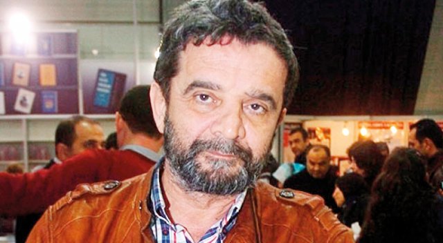 Reklam afişiyle darbe mesajı Reklam afişiyle darbe mesajı