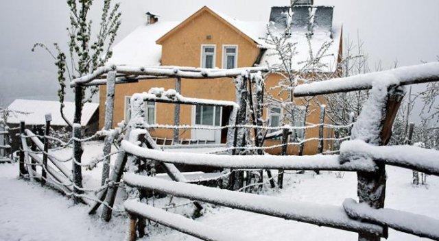 Sakarya'ya kar yağdı, kalınlığı 50 santime ulaştı Sakarya'ya kar yağdı, kalınlığı 50 santime ulaştı