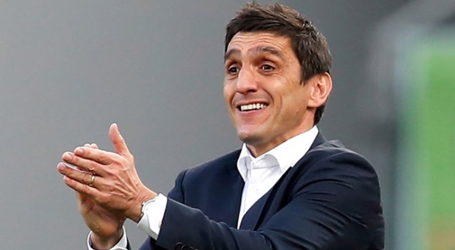 Tayfun Korkut Leverkusen'le ilk galibiyetini yaşadı Tayfun Korkut Leverkusen'le ilk galibiyetini yaşadı