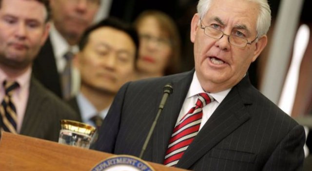 Tillerson, Rus mevkidaşı Lavrov'la telefonda görüştü Tillerson, Rus mevkidaşı Lavrov'la telefonda görüştü