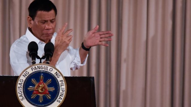 Trump'tan Duterte'ye davet Trump'tan Duterte'ye davet