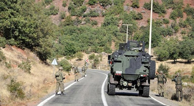 TSK: Çukurca'da 1 el yapımı patlayıcı imha edildi TSK: Çukurca'da 1 el yapımı patlayıcı imha edildi