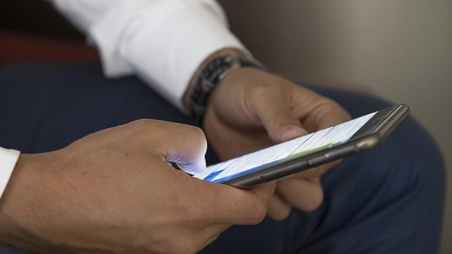 Türkiye'de geçen yıl 12,5 milyon akıllı telefon satıldı Türkiye'de geçen yıl 12,5 milyon akıllı telefon satıldı