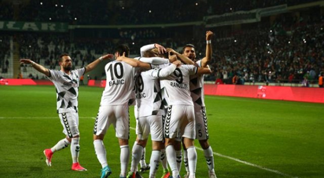 Türkiye Kupası'nda Atiker Konyaspor, Sivasspor'u eledi ve yarı finale çıktı