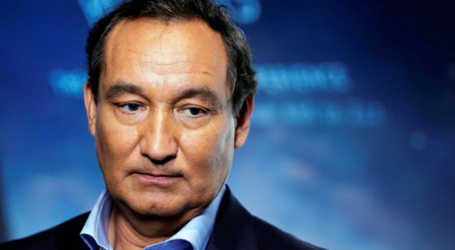 United Havayolları CEO'su özür diledi United Havayolları CEO'su özür diledi