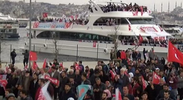 Yenikapı'da insan seli Yenikapı'da insan seli