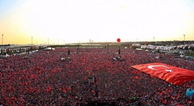 Yenikapı İhlas Medya'nın Demokrasi Marşı ile coşacak Yenikapı İhlas Medya'nın Demokrasi Marşı ile coşacak