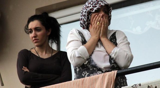 2 yaşındaki çocuk 13. kattan düşerek öldü 2 yaşındaki çocuk 13. kattan düşerek öldü