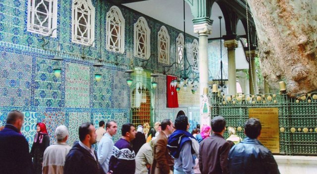 Eyüp Sultan Türbesi Ramazanda hep açık Eyüp Sultan Türbesi Ramazanda hep açık