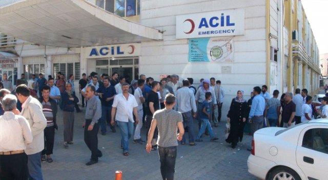 Hastane acilinde silahlı kavga: 3 yaralı Hastane acilinde silahlı kavga: 3 yaralı