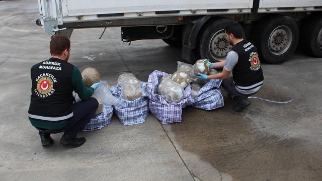 Tırda 775 kilogram eroin ele geçirildi Tırda 775 kilogram eroin ele geçirildi