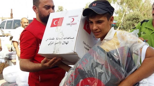 Türk Kızılayı'ndan Irak'taki muhtaçlara yardım eli Türk Kızılayı'ndan Irak'taki muhtaçlara yardım eli